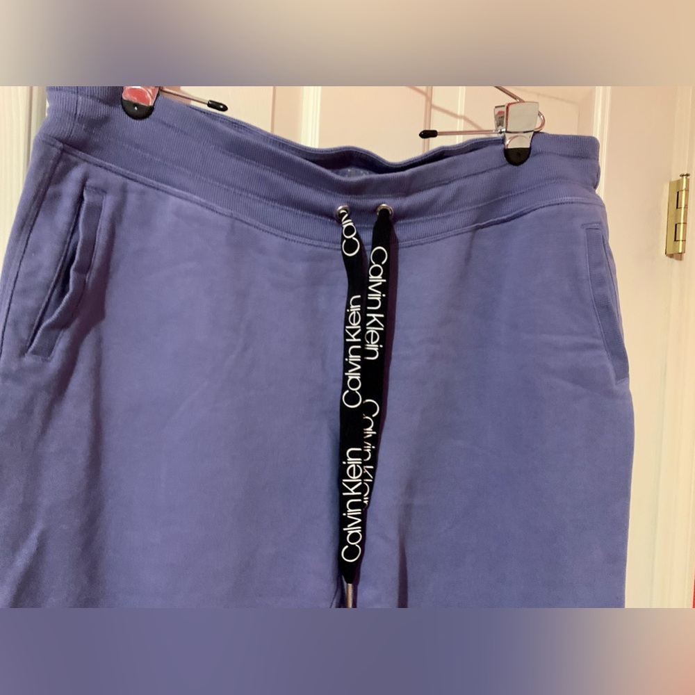 NEW CALVIN KLEIN SWEATPANTS